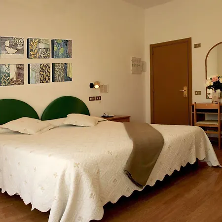 Aggravi 3*
